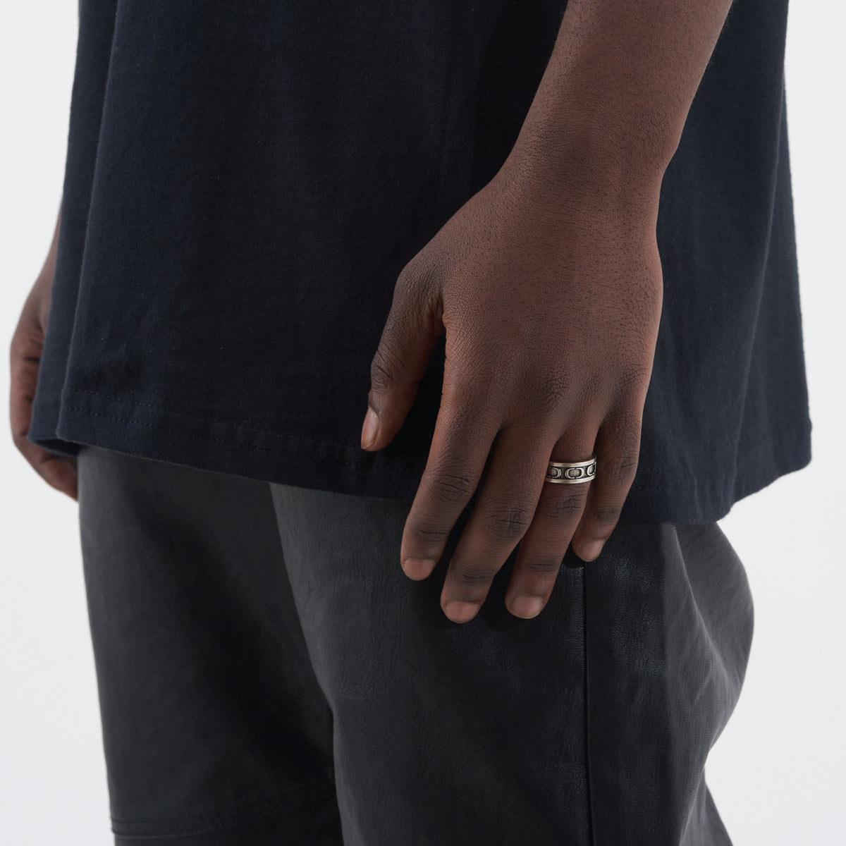 Edvi Band Ring (Silver)